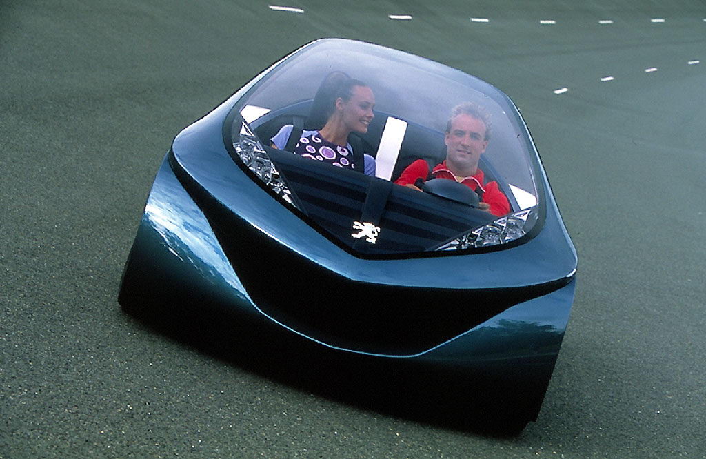 Peugeot Kart Up 2000 002.jpg